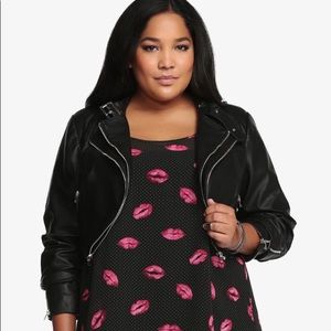 torrid Jackets & Coats - Torrid faux crop leather moto jacket torrid Jackets & Coats - Torrid faux crop leather moto jacket